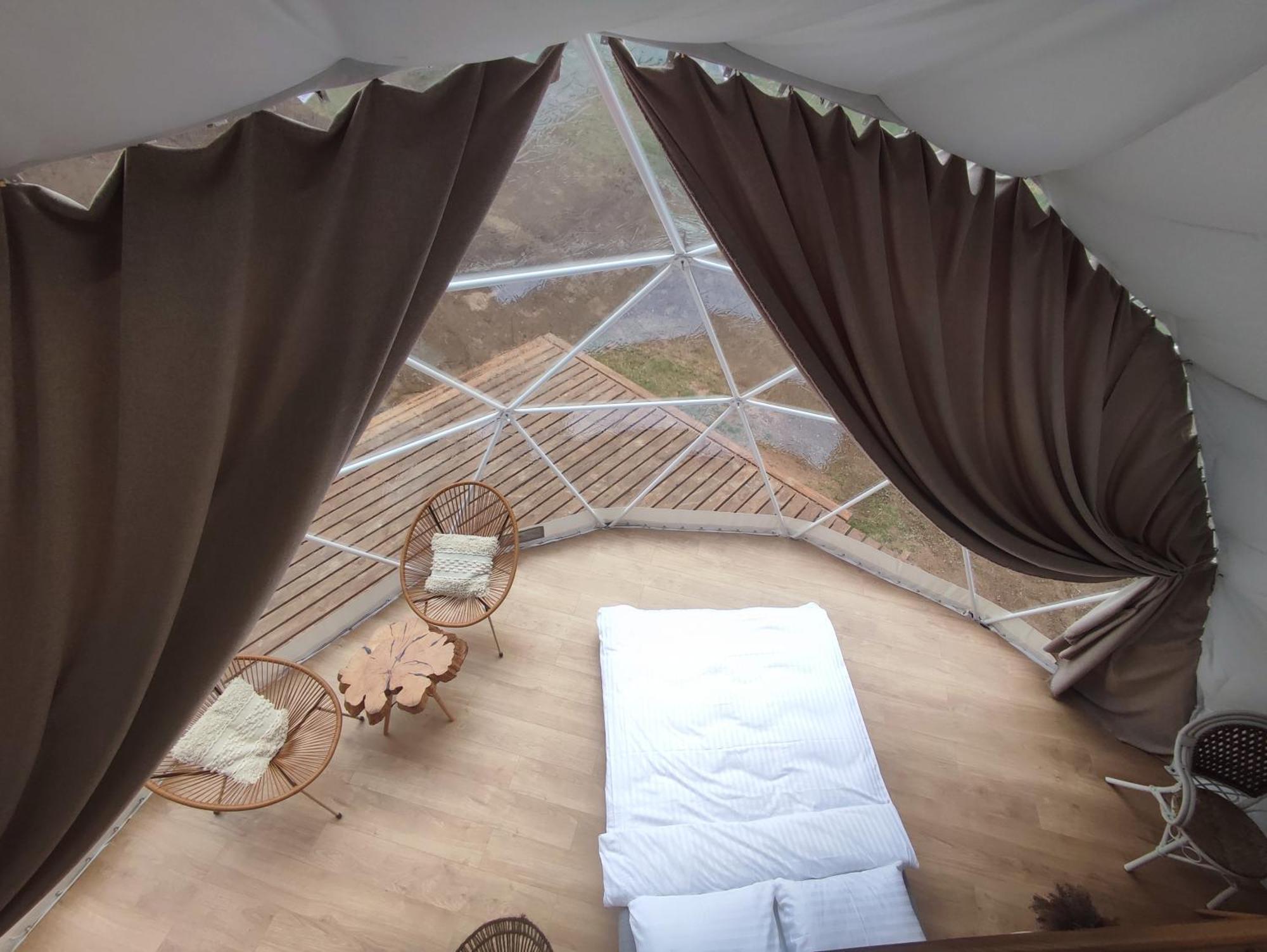 Forrest Glamp Hotel Mieroszow Екстериор снимка