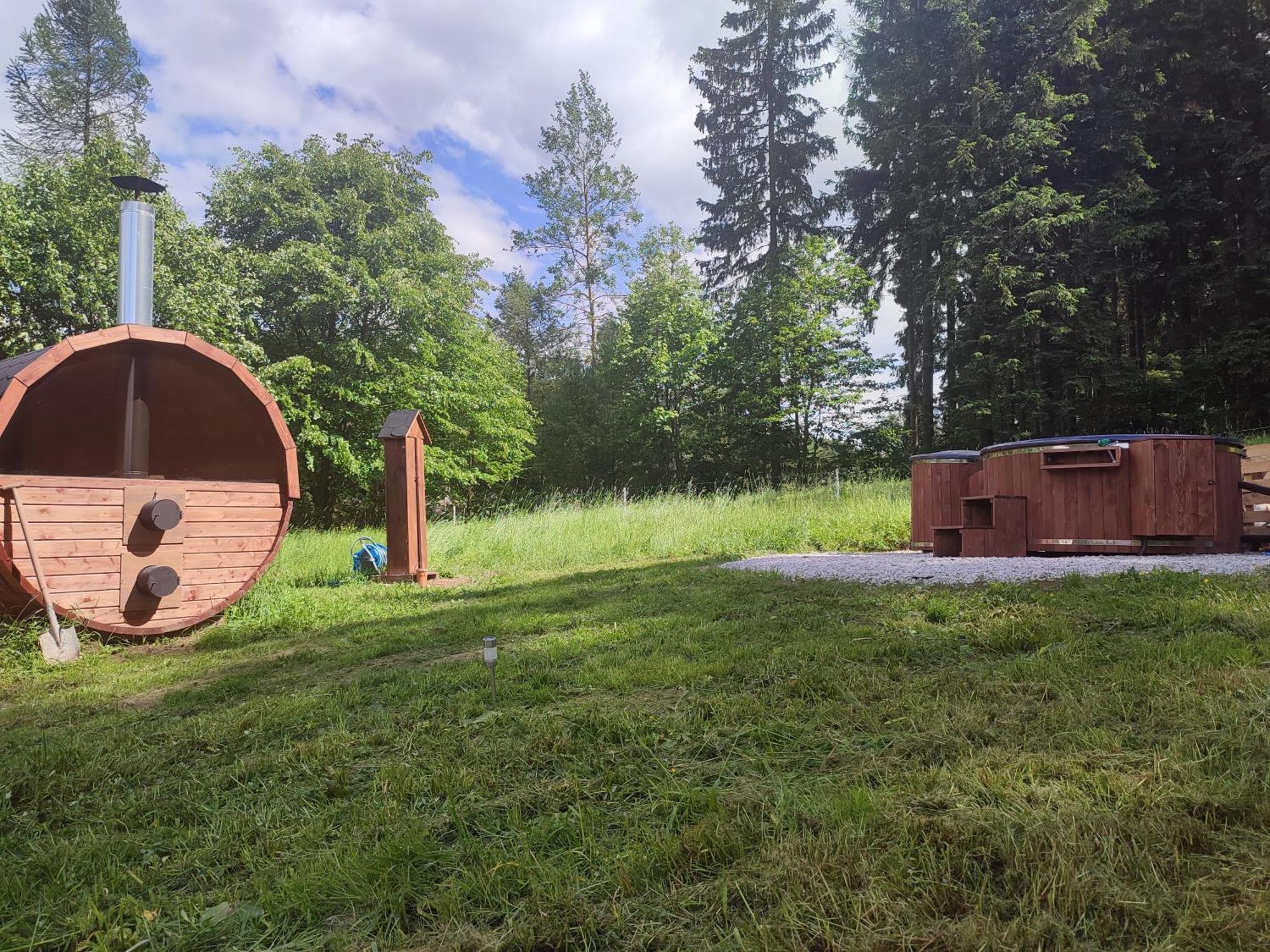 Forrest Glamp Hotel Mieroszow Екстериор снимка