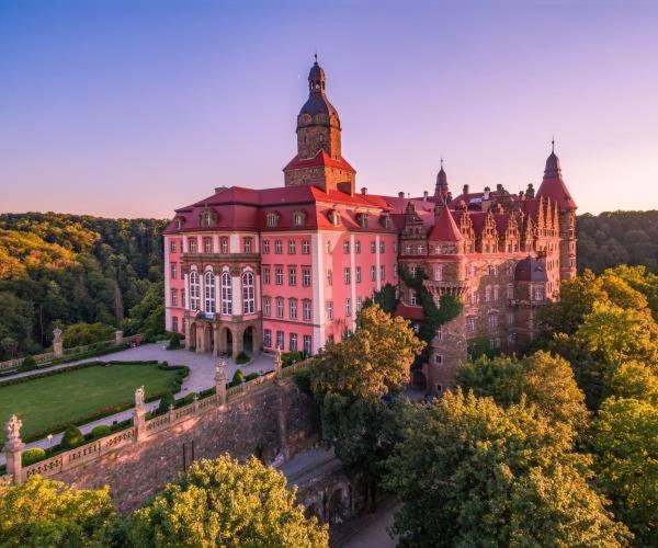 Forrest Glamp Hotel Mieroszow Екстериор снимка
